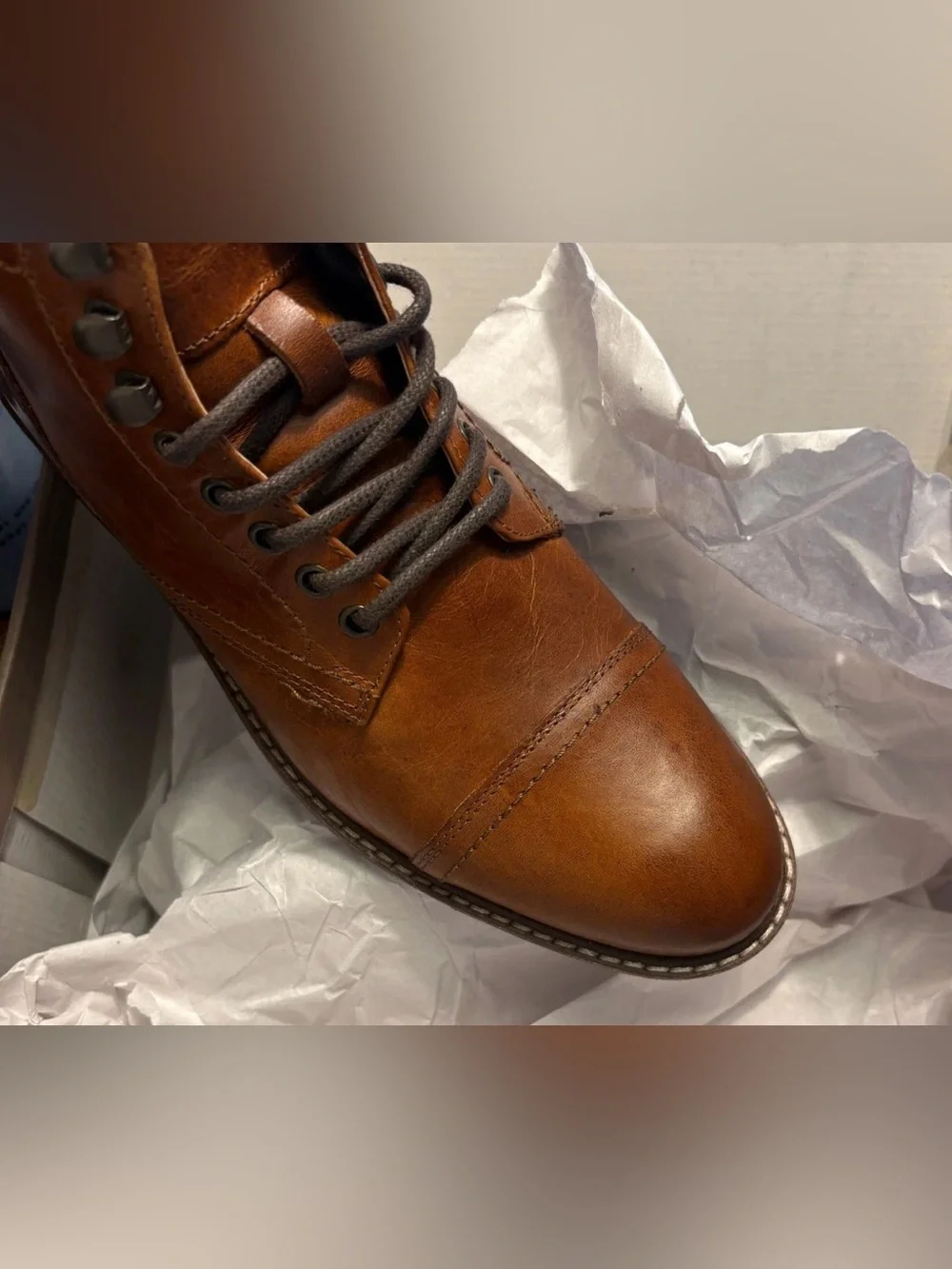 Crown Vintage Men’s Lingdale Leather Cap Toe Lace-Up Boots, Size 10.5, Cognac